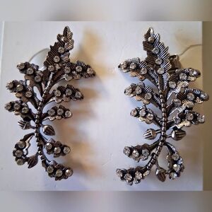 H&M Leaf Design Earrings